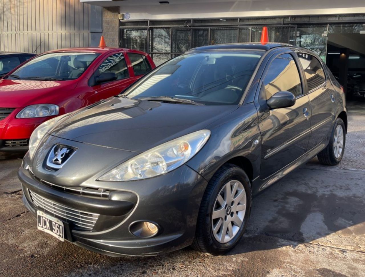 Peugeot 207 Usado en Mendoza, deRuedas