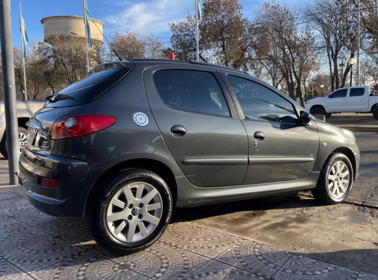 Peugeot 207 Usado en Mendoza, deRuedas