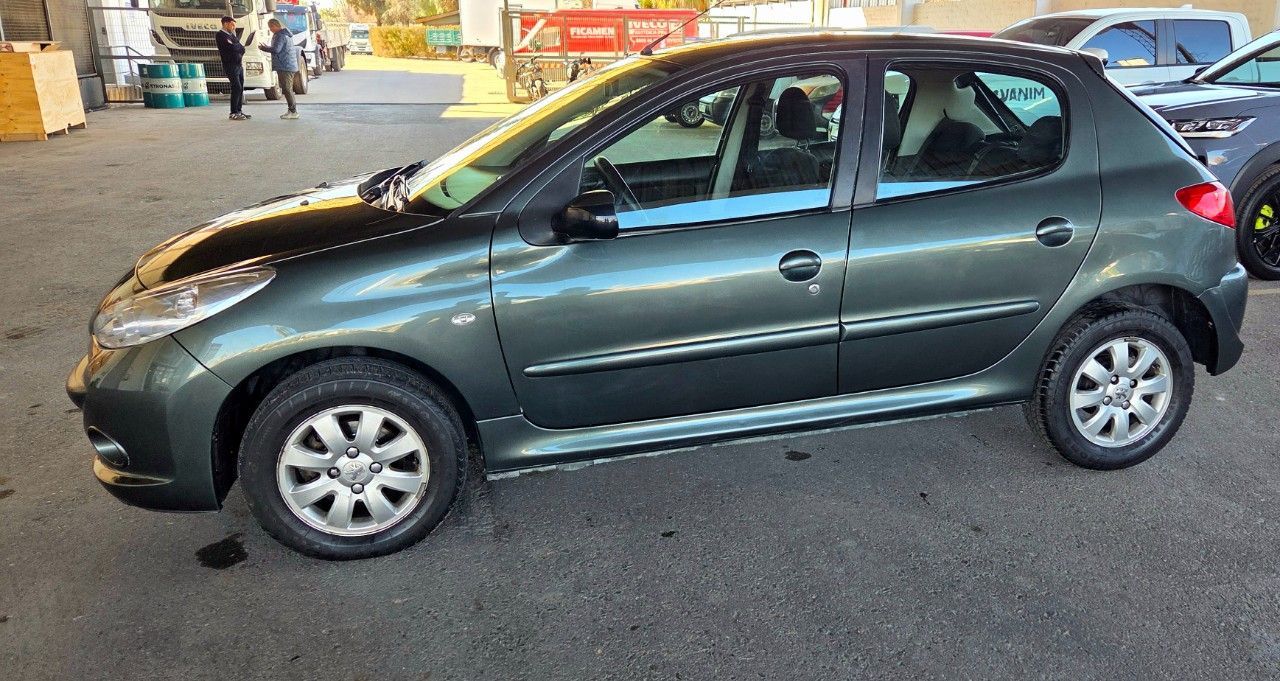 Peugeot 207 Usado en Mendoza, deRuedas