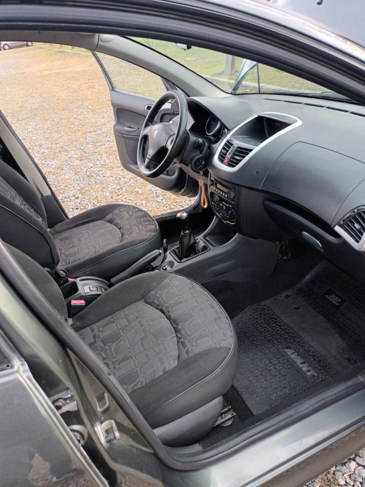 Peugeot 207 Usado en Córdoba, deRuedas