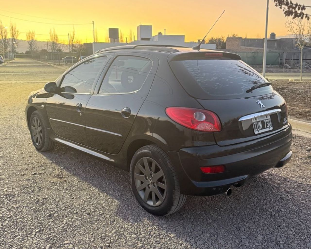 Peugeot 207 Usado Financiado en Mendoza, deRuedas