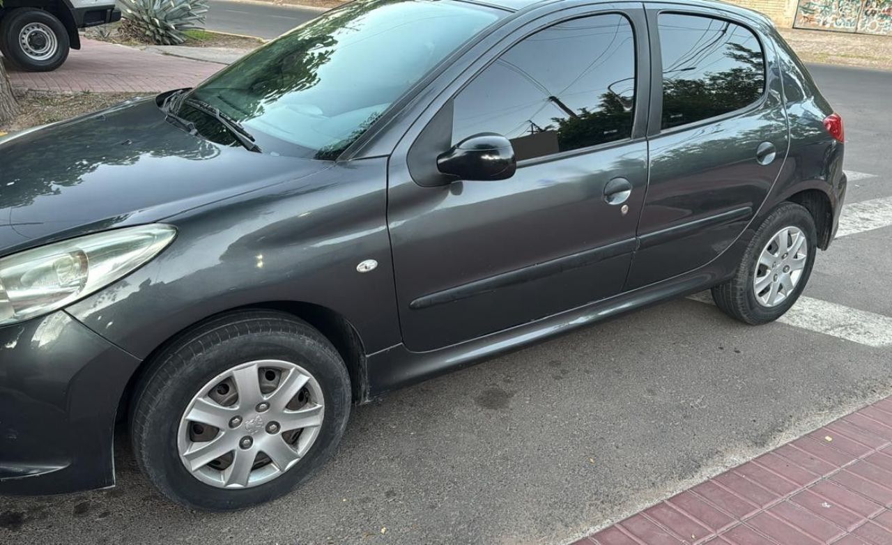 Peugeot 207 Usado en Mendoza, deRuedas