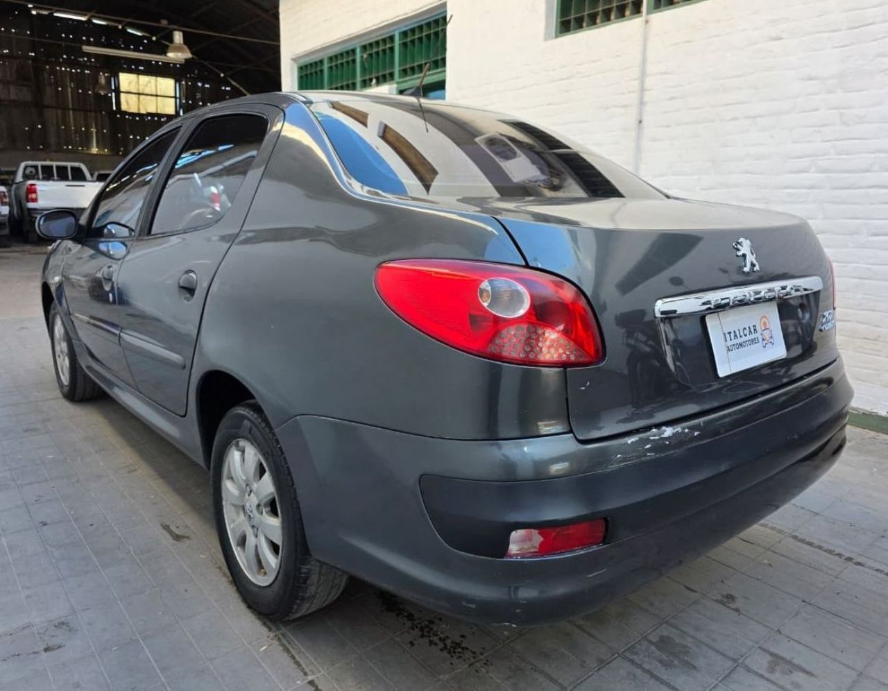 Peugeot 207 Usado Financiado en Mendoza, deRuedas