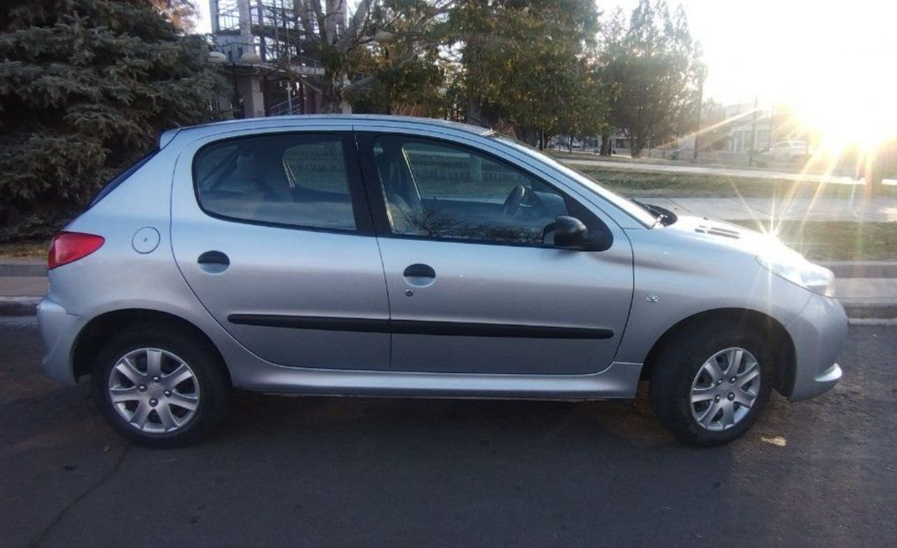 Peugeot 207 Usado en Mendoza, deRuedas