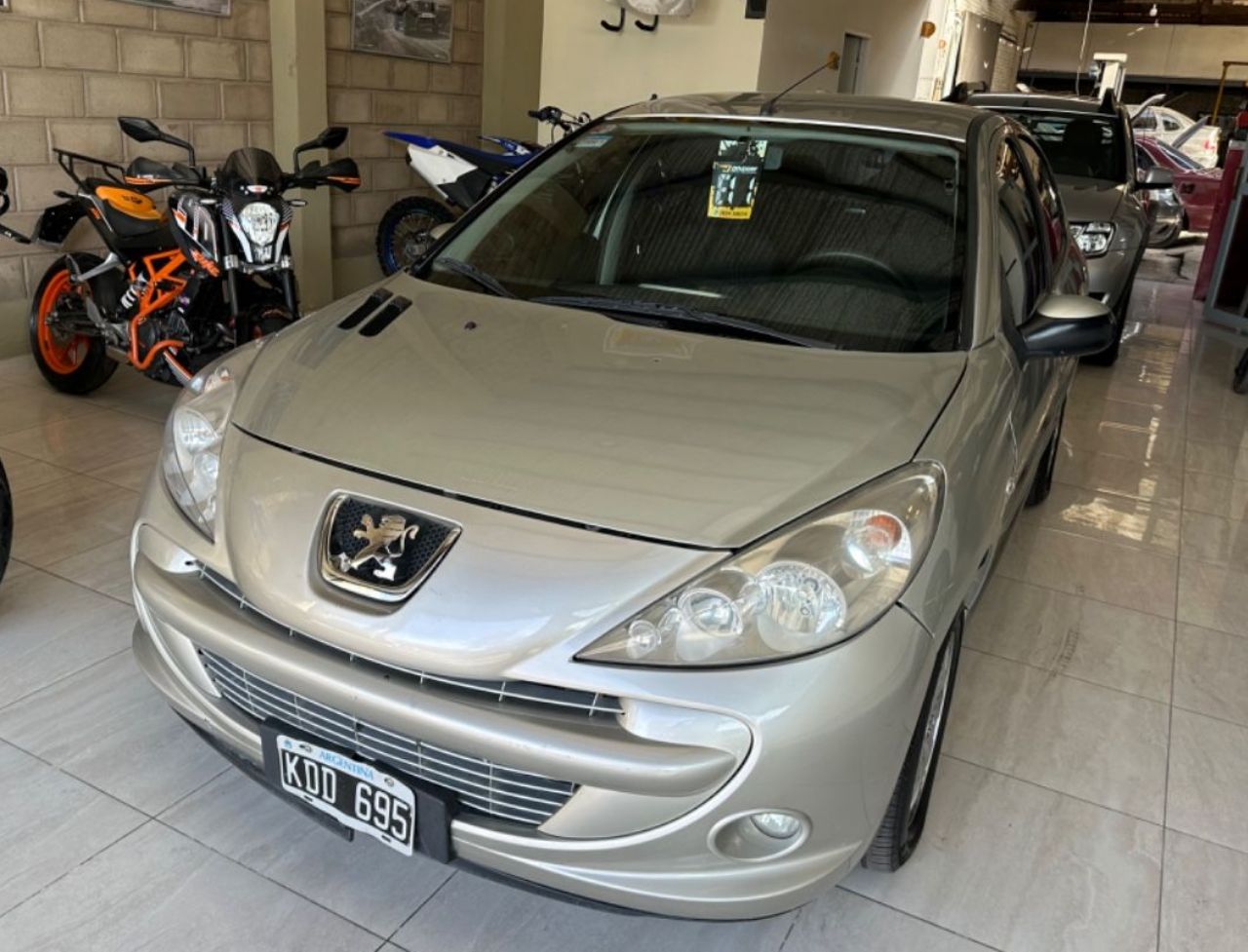 Peugeot 207 Usado Financiado en Mendoza, deRuedas