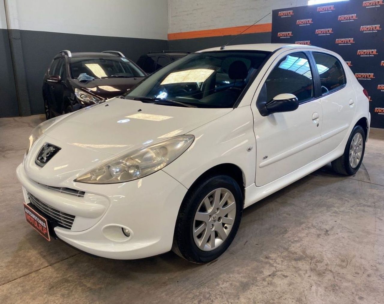 Peugeot 207 Usado en Mendoza, deRuedas