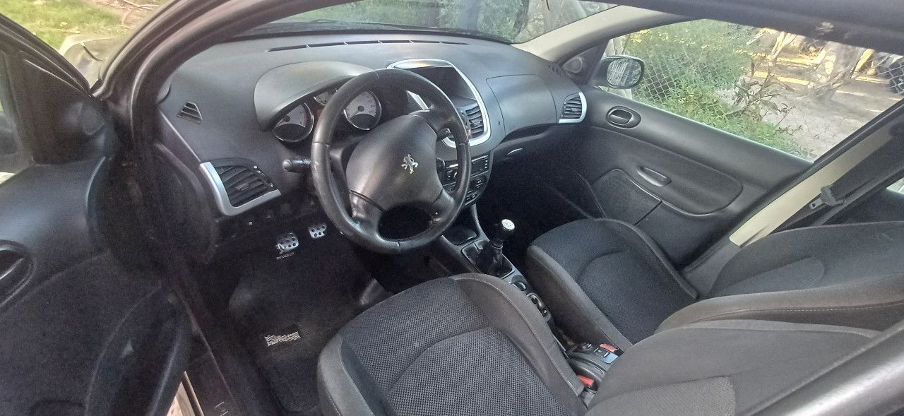 Peugeot 207 Usado en Mendoza, deRuedas