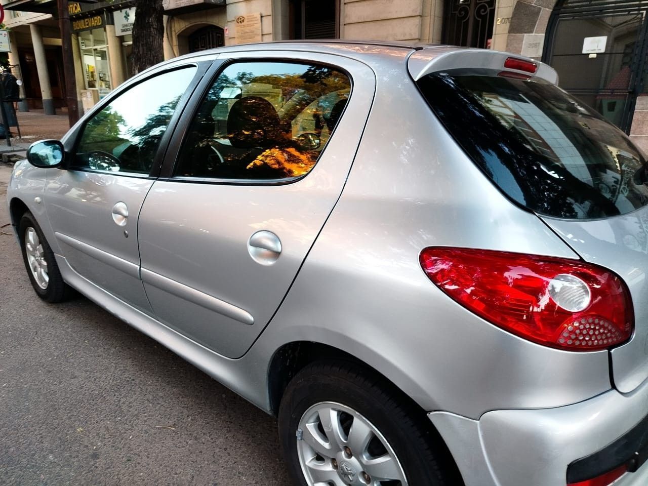 Peugeot 207 Usado en Santa Fe, deRuedas
