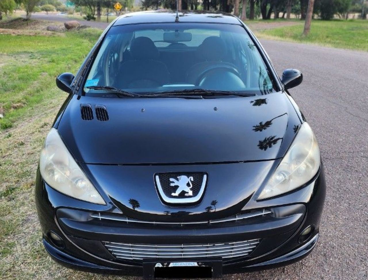 Peugeot 207 Usado Financiado en Mendoza, deRuedas