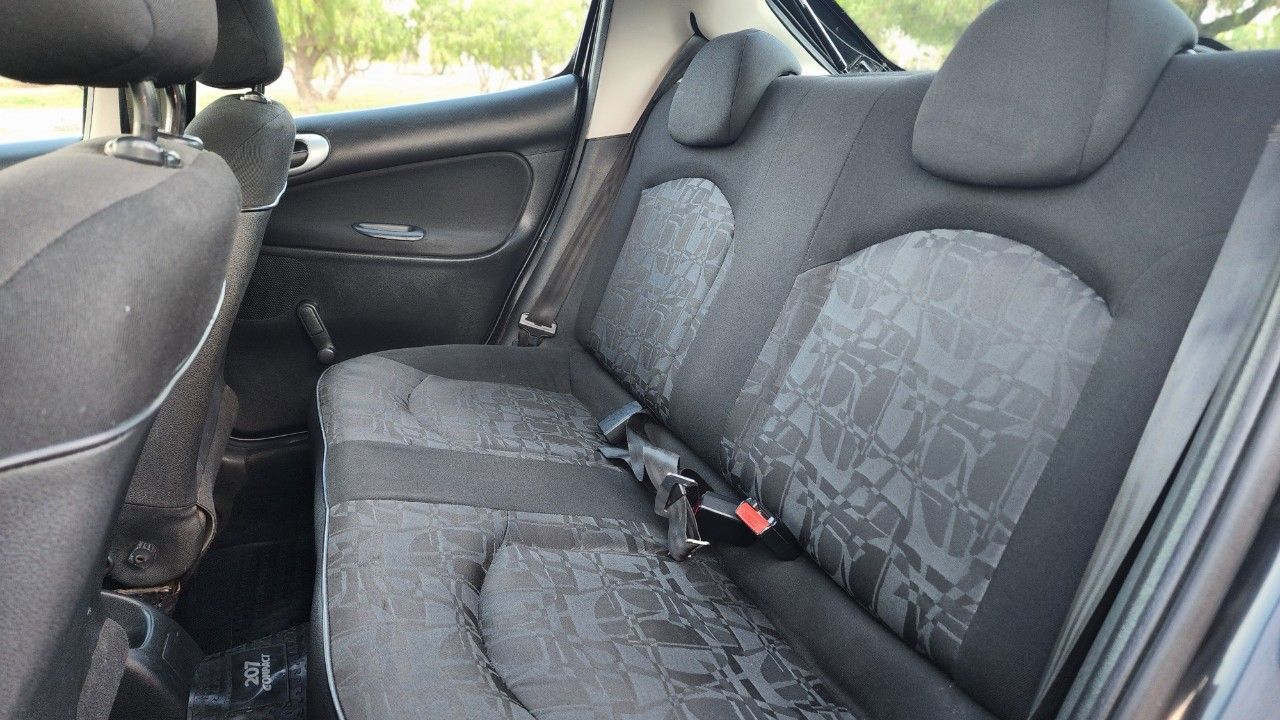 Peugeot 207 Usado Financiado en Mendoza, deRuedas