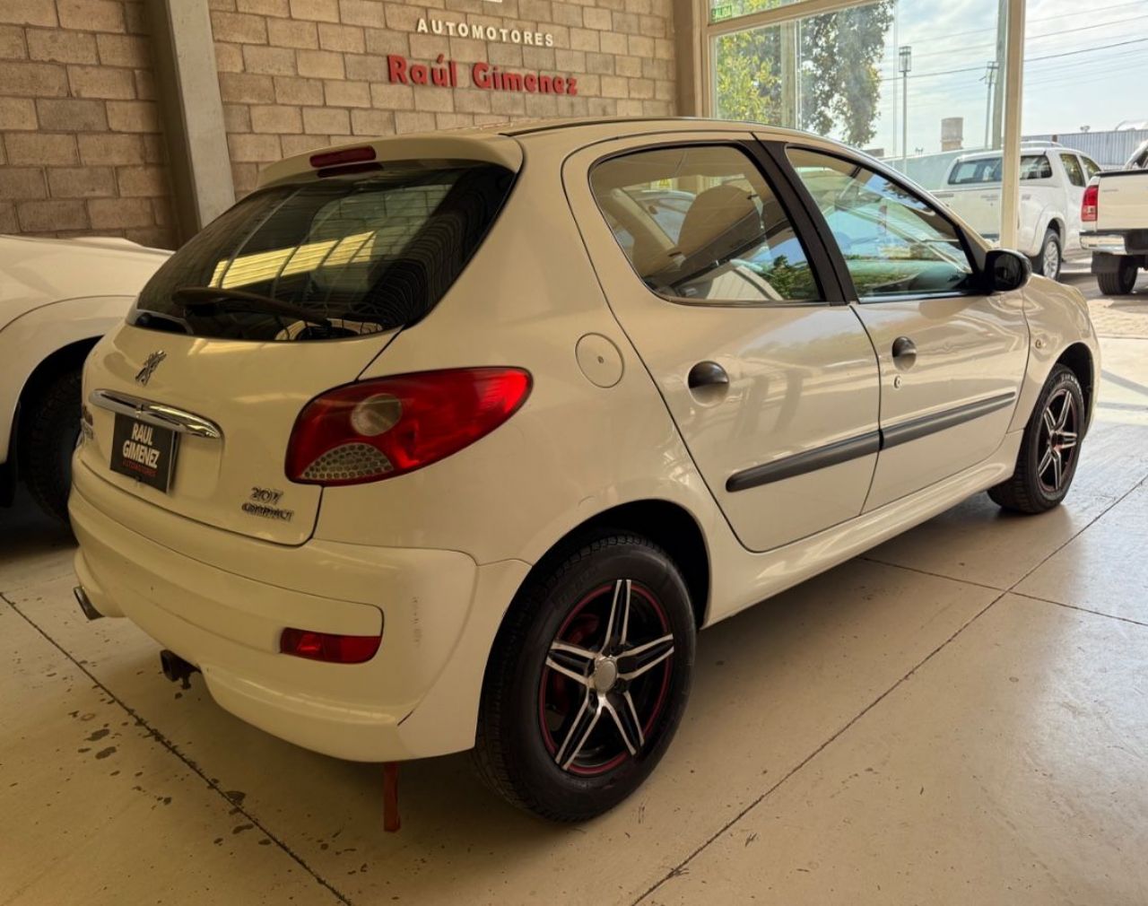 Peugeot 207 Usado Financiado en Mendoza, deRuedas