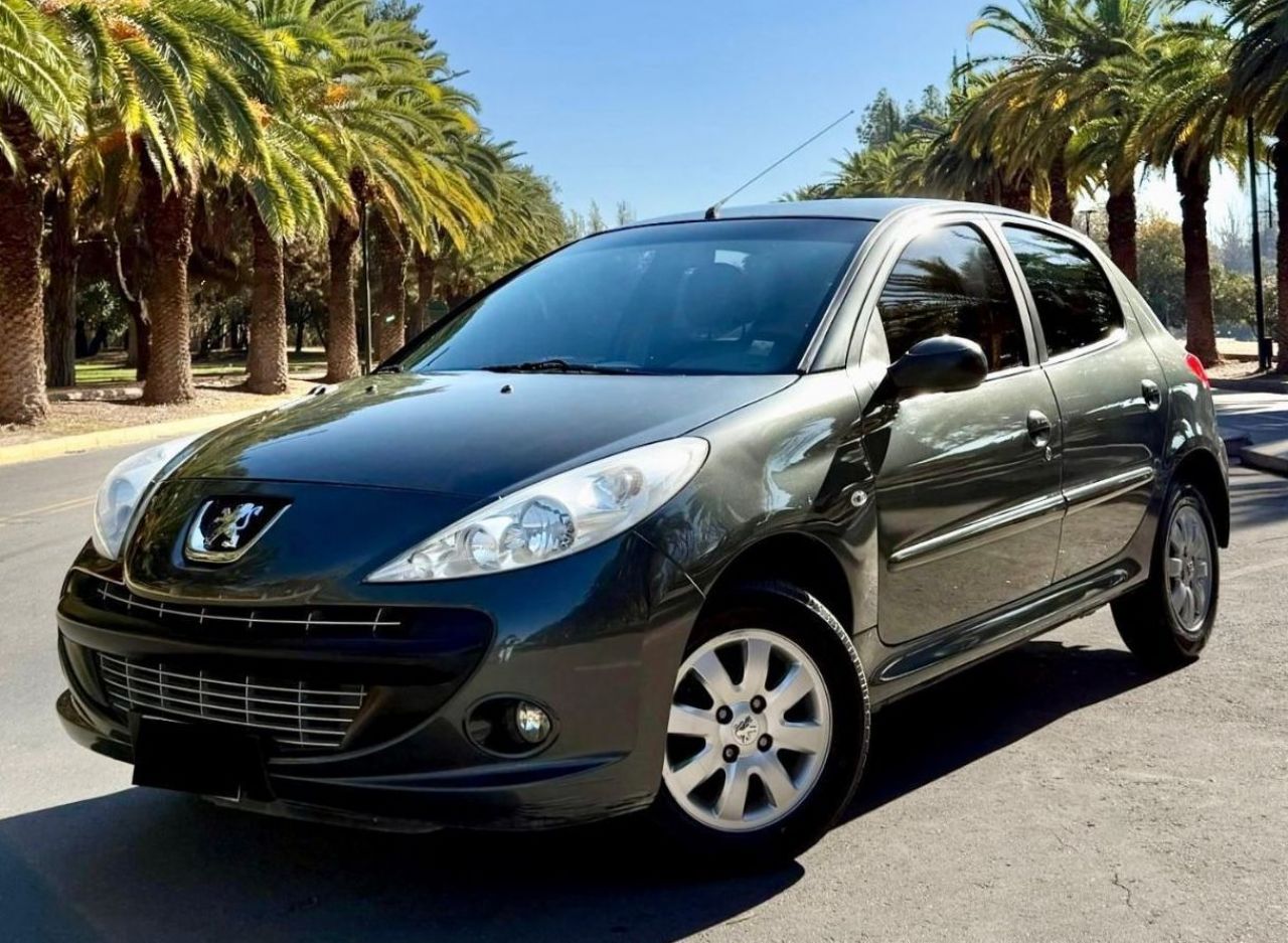 Peugeot 207 Usado Financiado en Mendoza, deRuedas