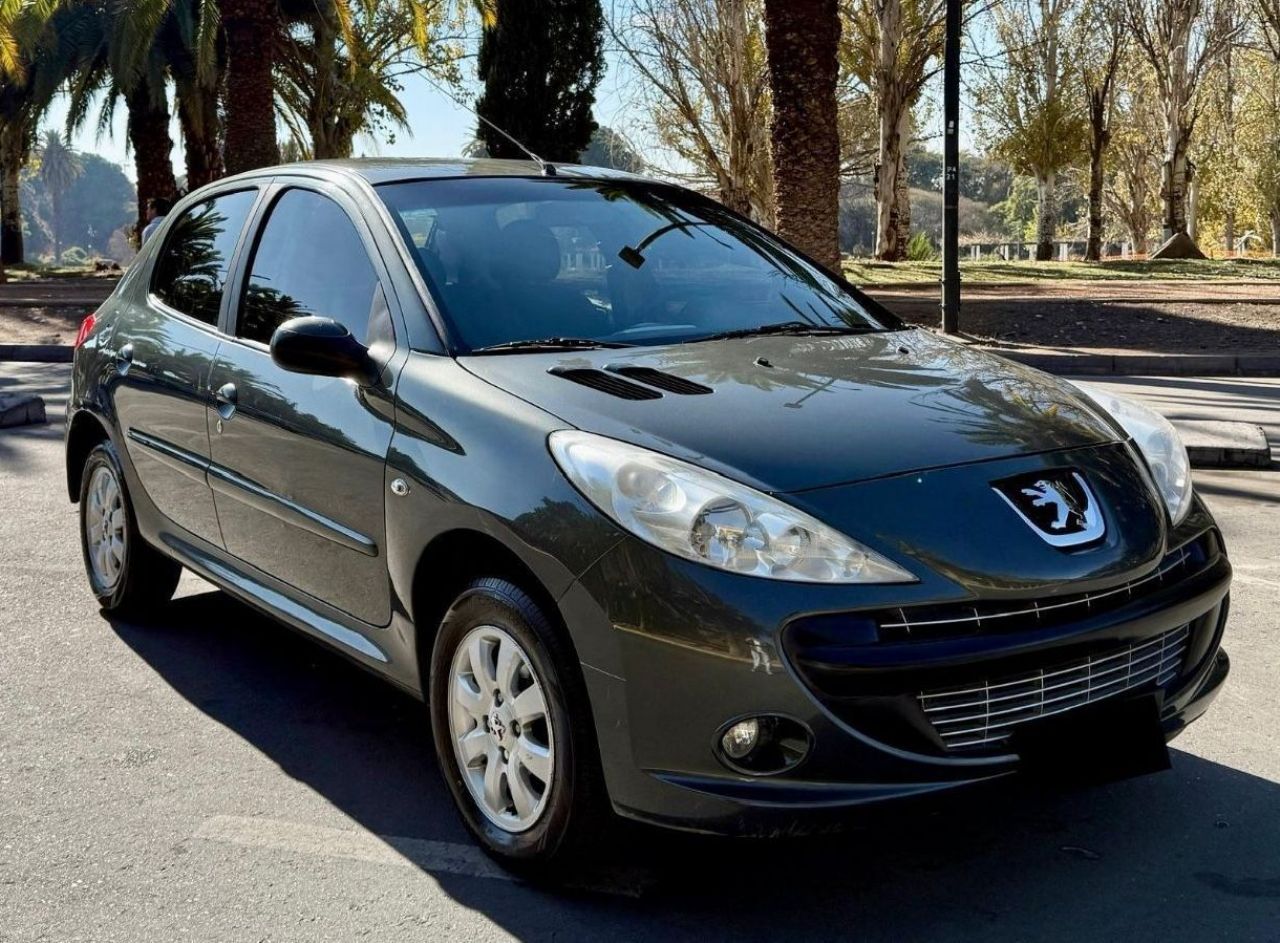 Peugeot 207 Usado Financiado en Mendoza, deRuedas