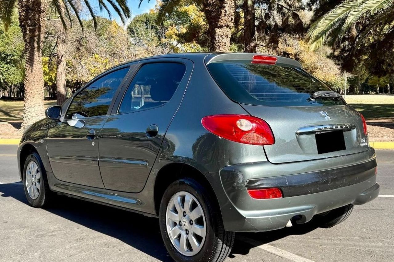 Peugeot 207 Usado Financiado en Mendoza, deRuedas