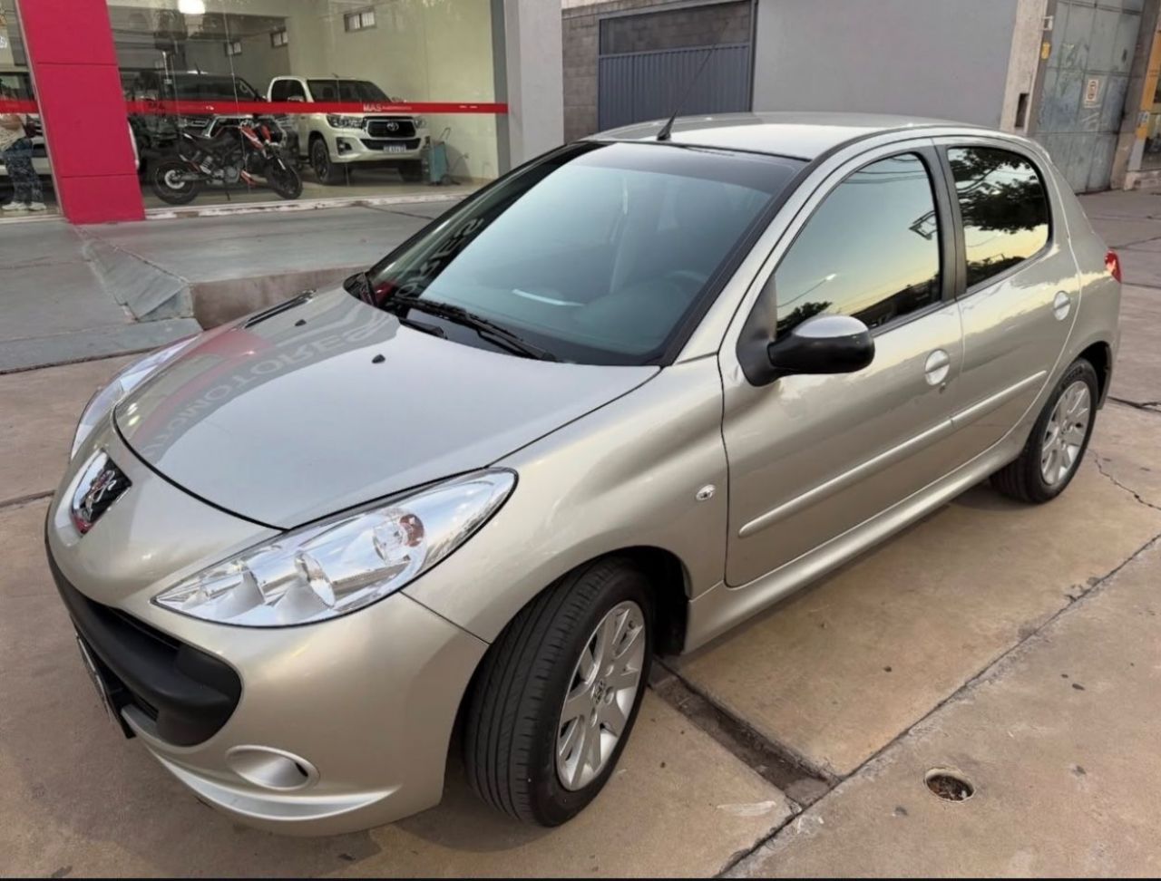 Peugeot 207 Usado en Mendoza, deRuedas