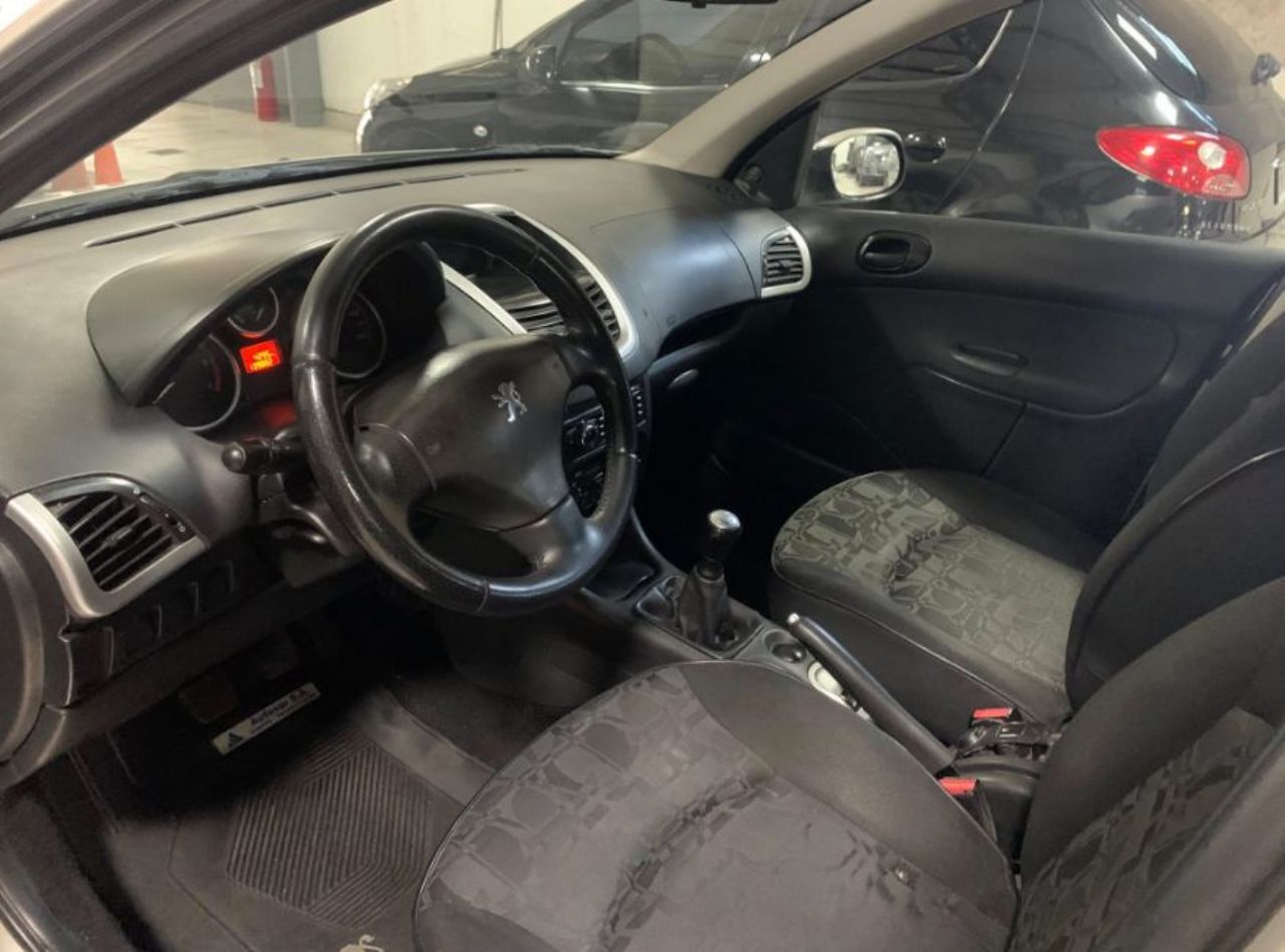 Peugeot 207 Usado en Mendoza, deRuedas