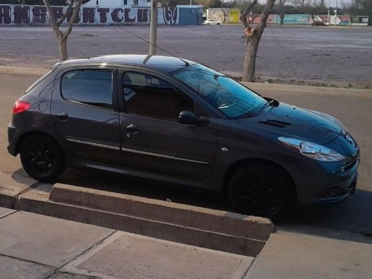 Peugeot 207 Usado en Mendoza, deRuedas