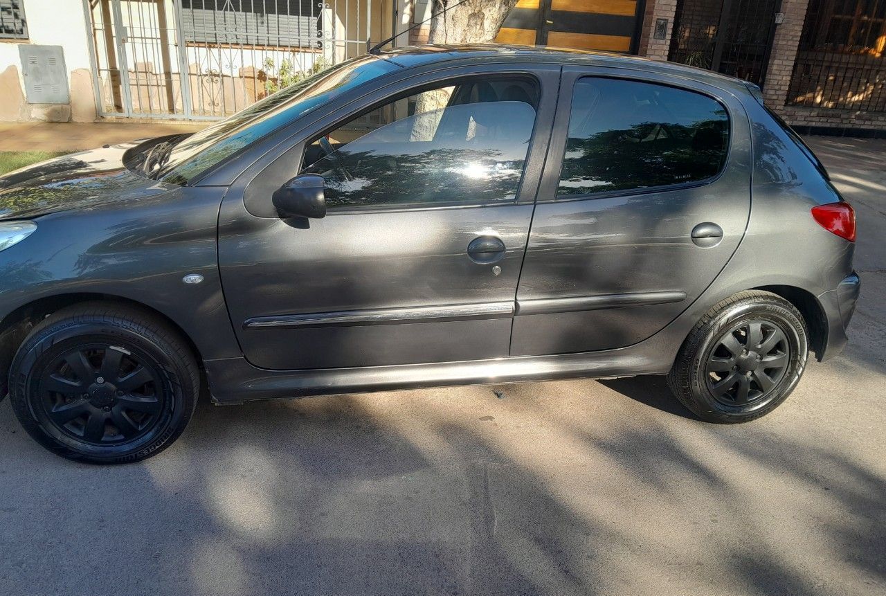 Peugeot 207 Usado en Mendoza, deRuedas