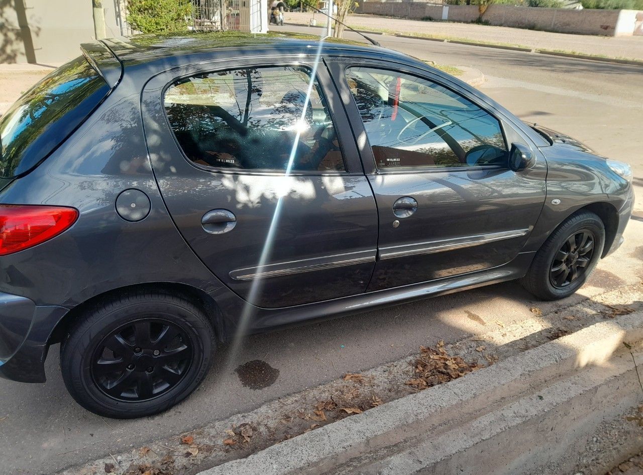 Peugeot 207 Usado en Mendoza, deRuedas