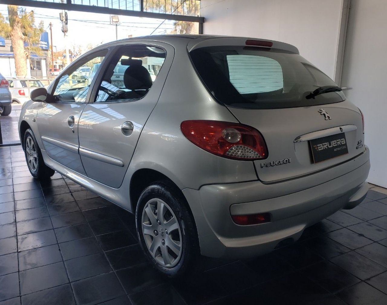 Peugeot 207 Usado Financiado en Mendoza, deRuedas