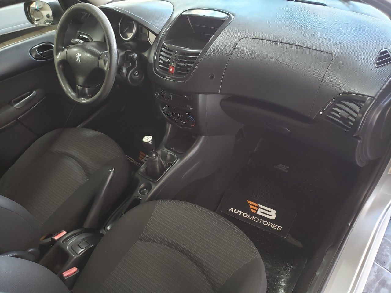 Peugeot 207 Usado Financiado en Mendoza, deRuedas