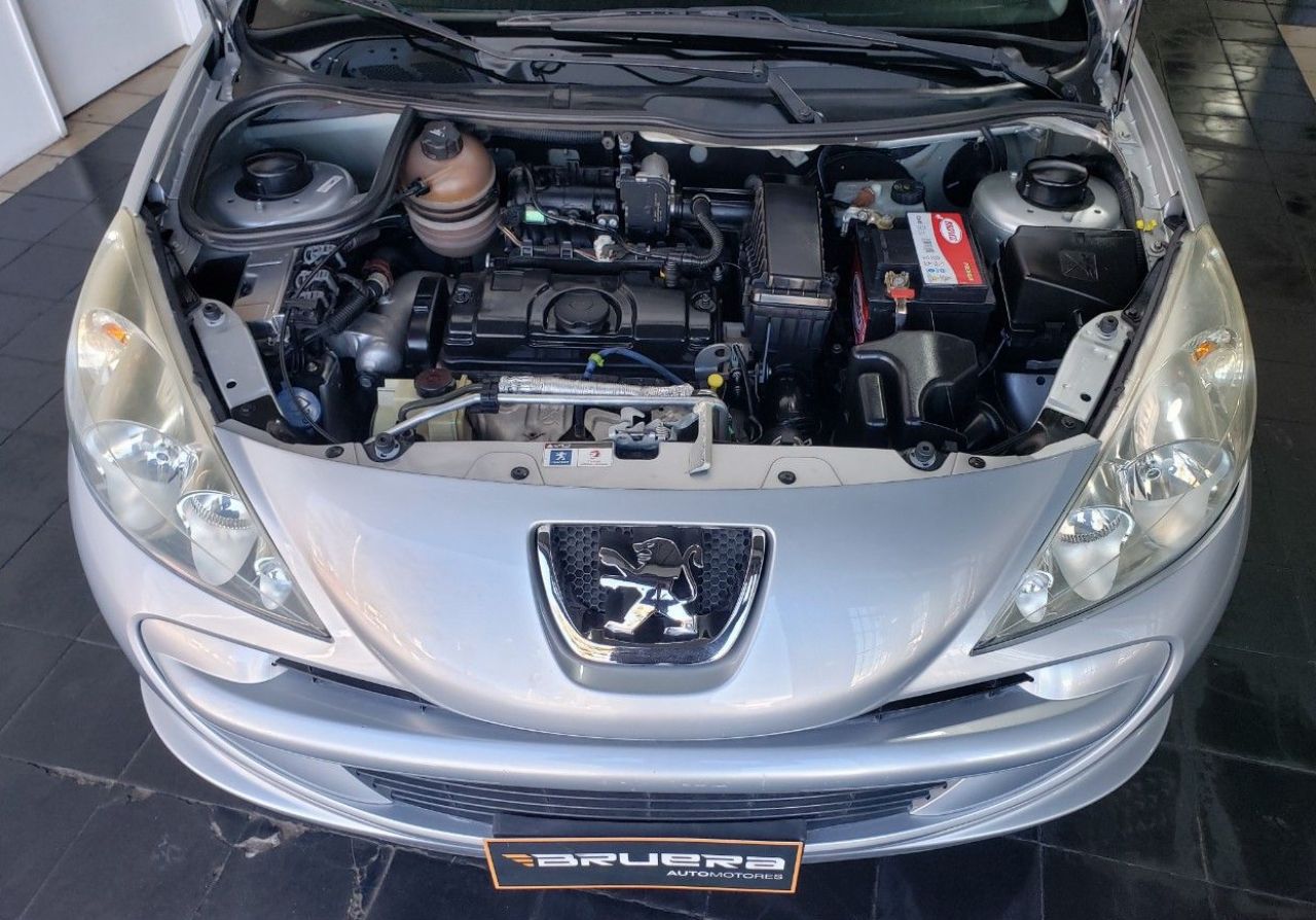Peugeot 207 Usado Financiado en Mendoza, deRuedas
