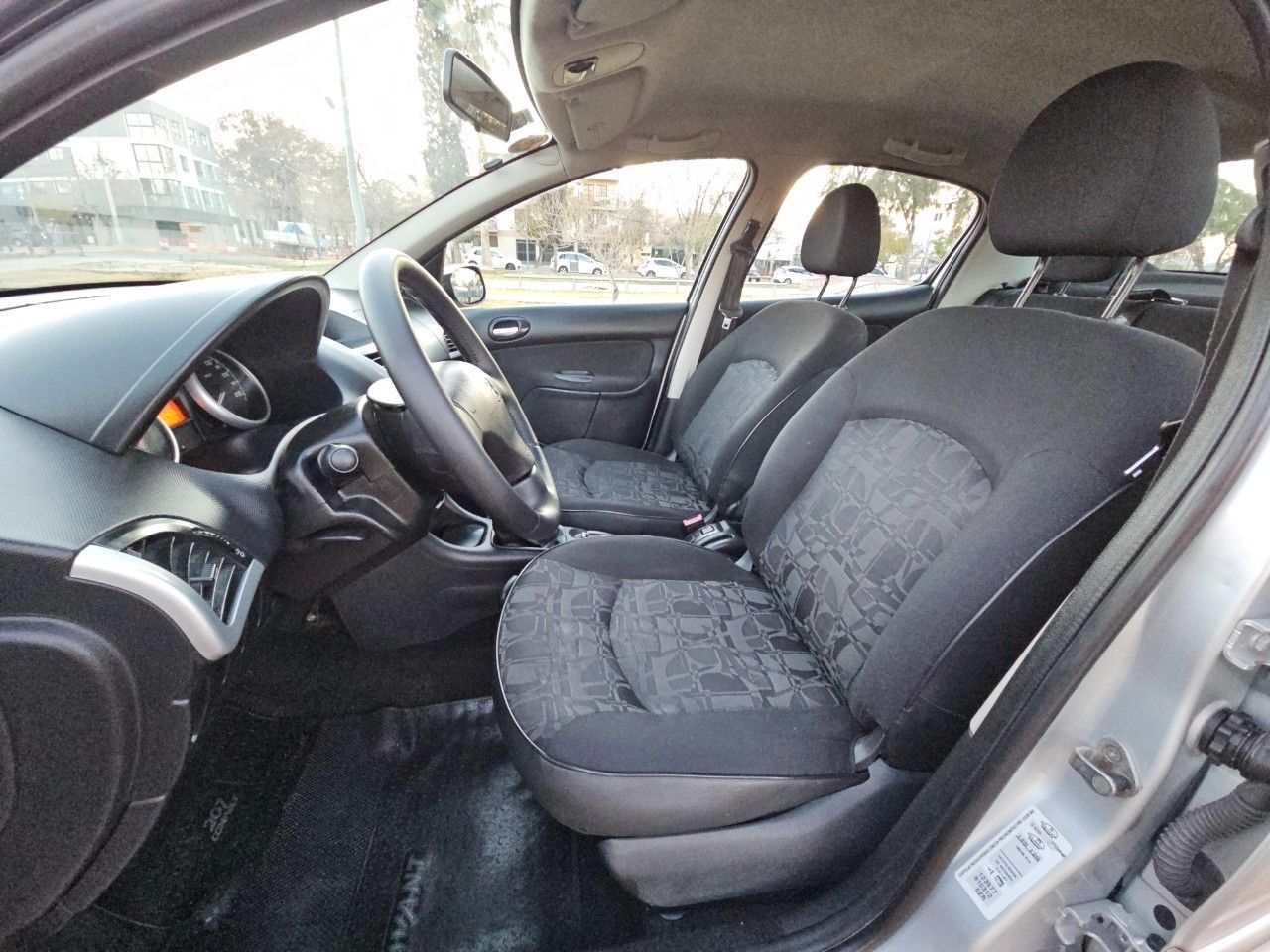 Peugeot 207 Usado Financiado en Mendoza, deRuedas