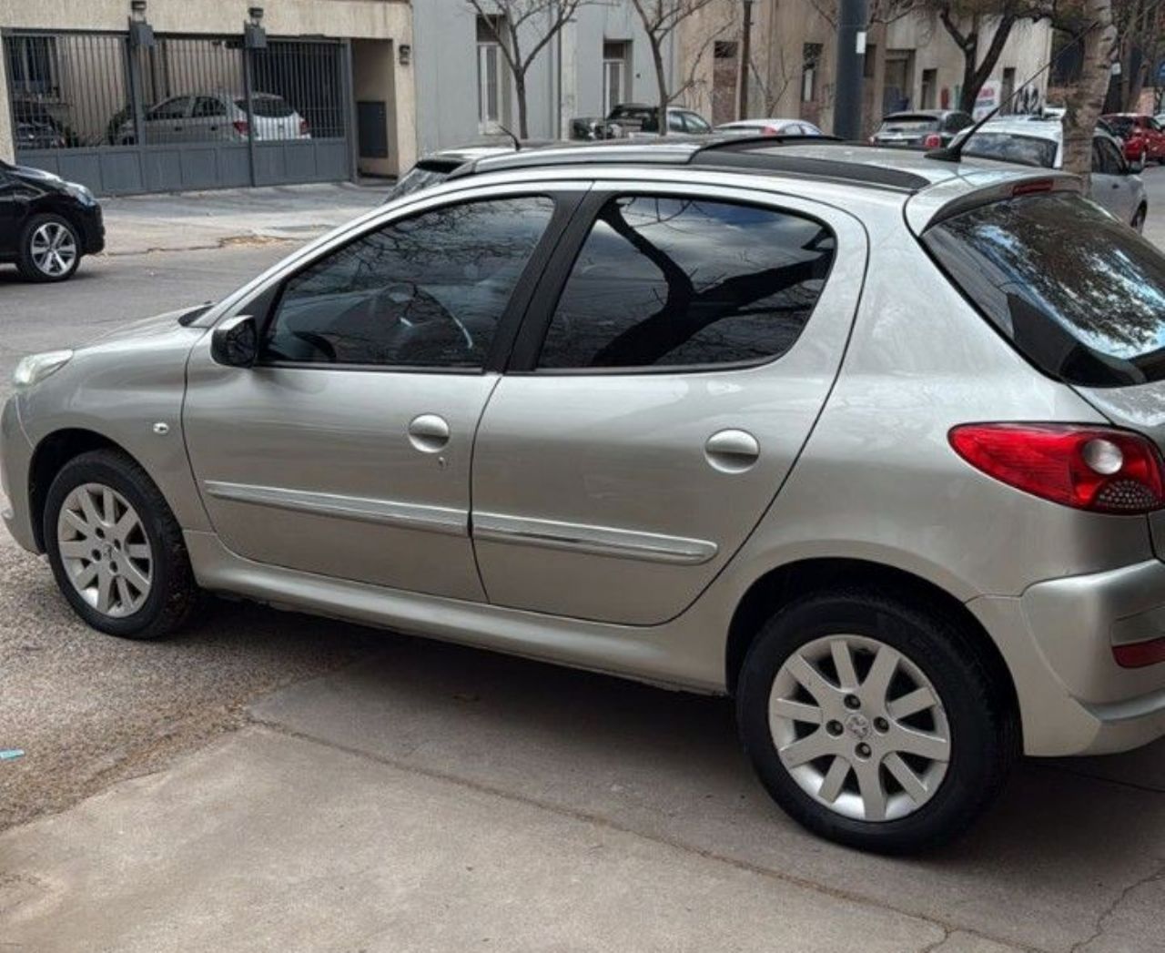 Peugeot 207 Usado en Mendoza, deRuedas