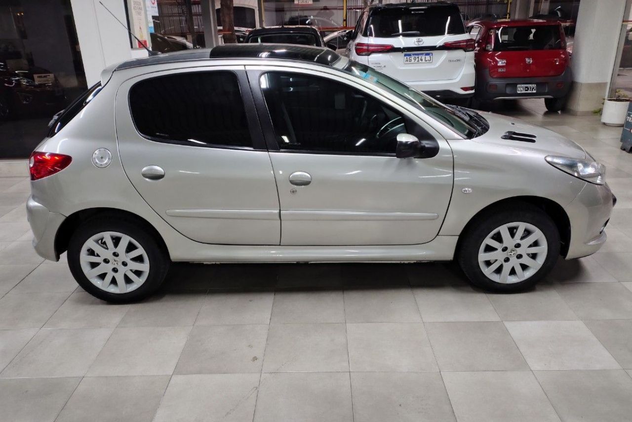 Peugeot 207 Usado en Mendoza, deRuedas