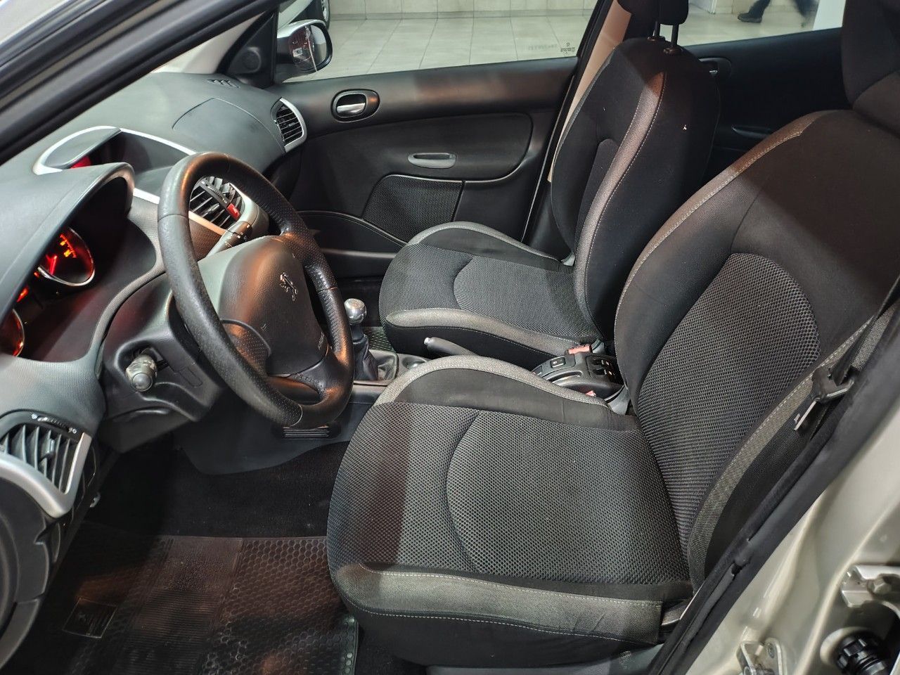 Peugeot 207 Usado en Mendoza, deRuedas