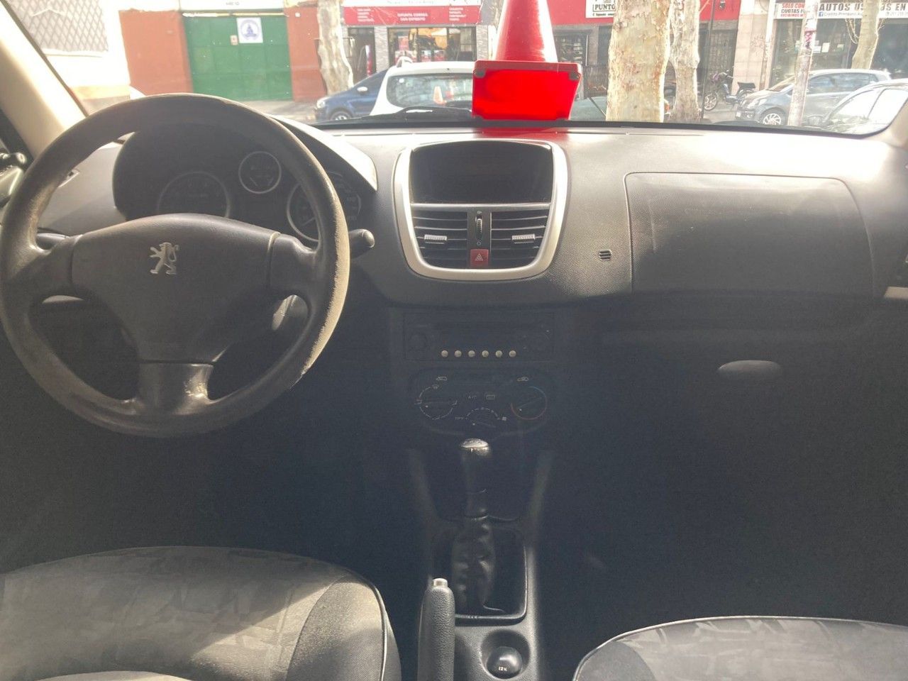 Peugeot 207 Usado Financiado en Mendoza, deRuedas