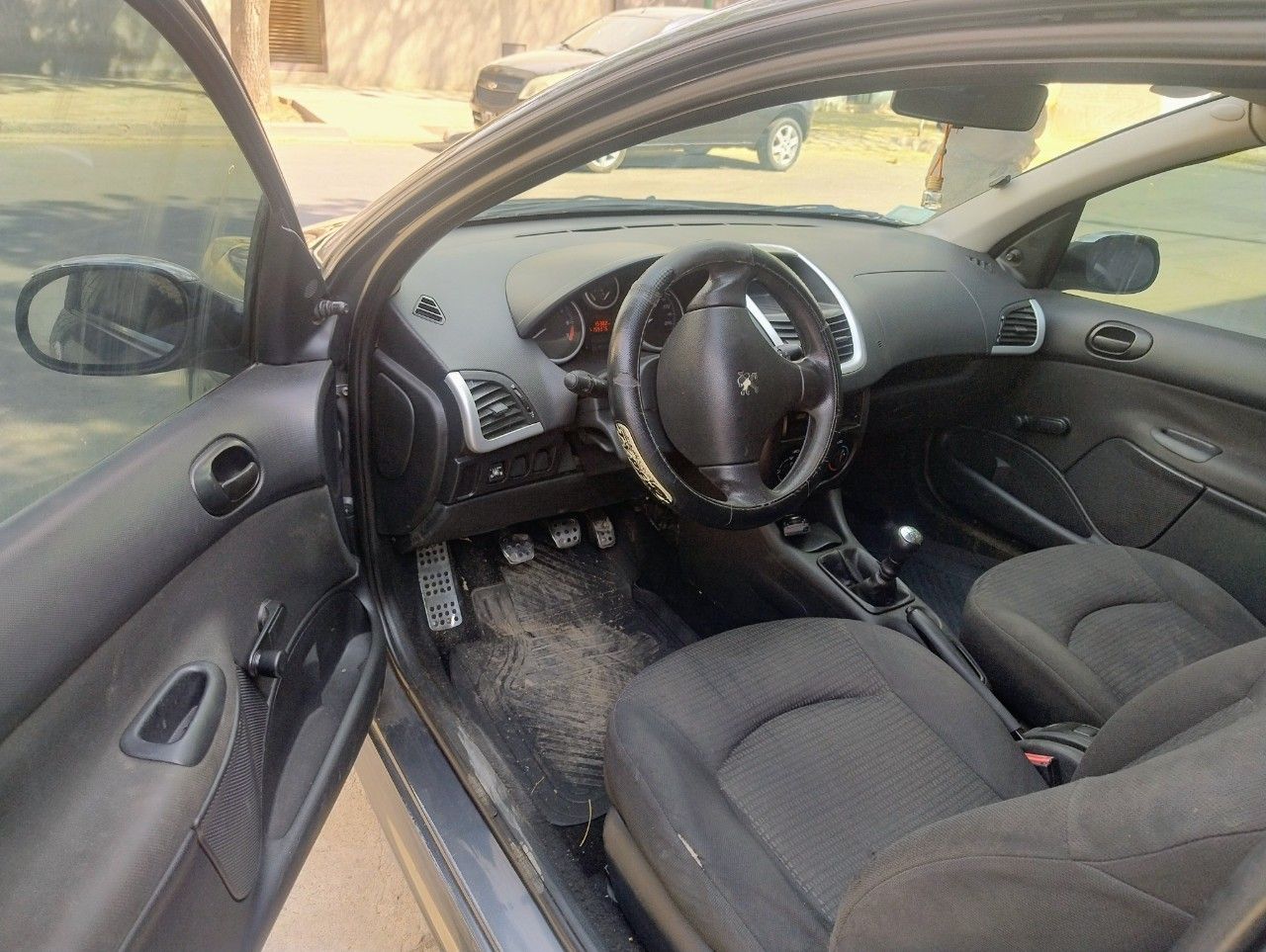 Peugeot 207 Usado Financiado en Mendoza, deRuedas