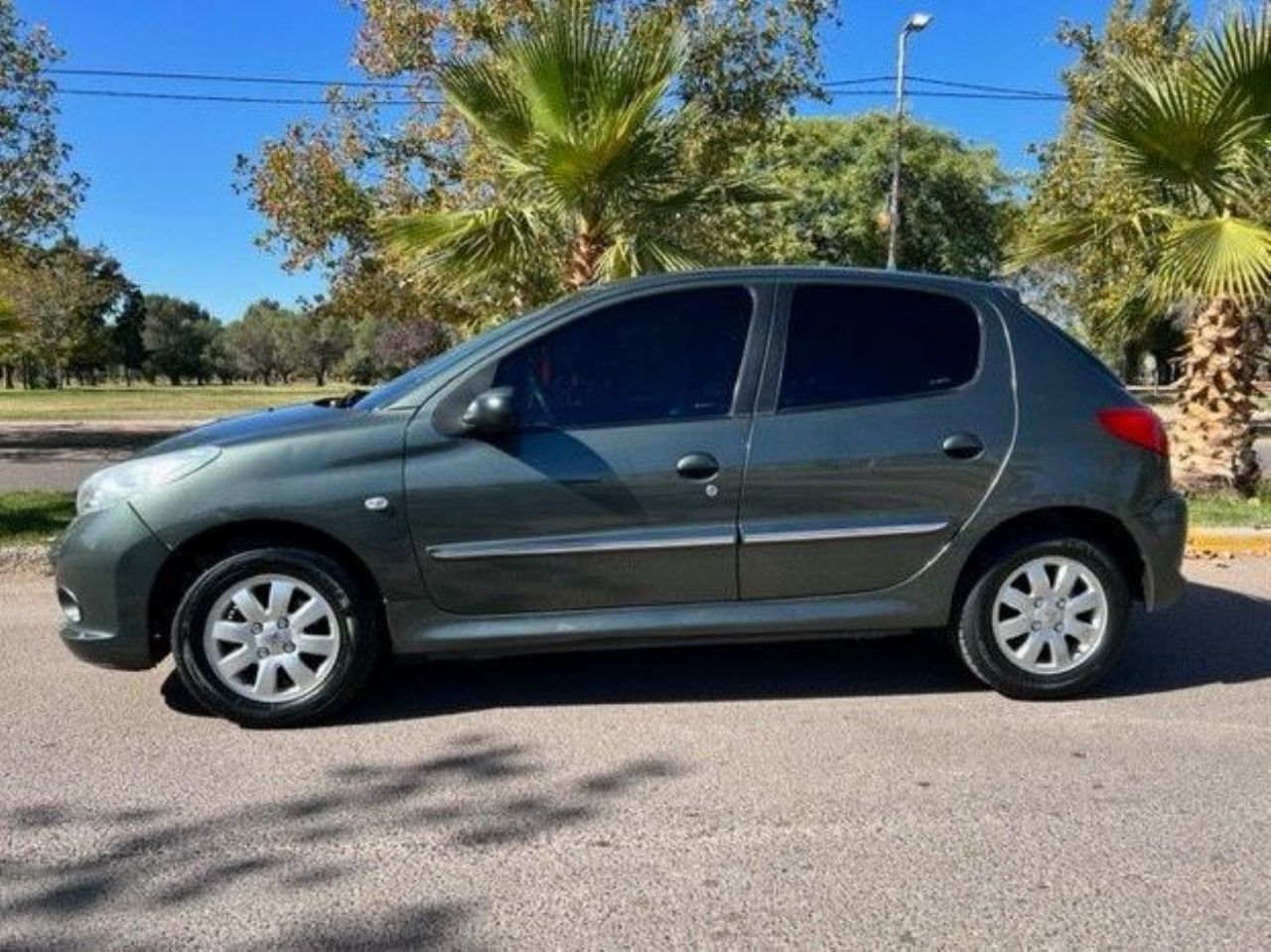 Peugeot 207 Usado en Mendoza, deRuedas