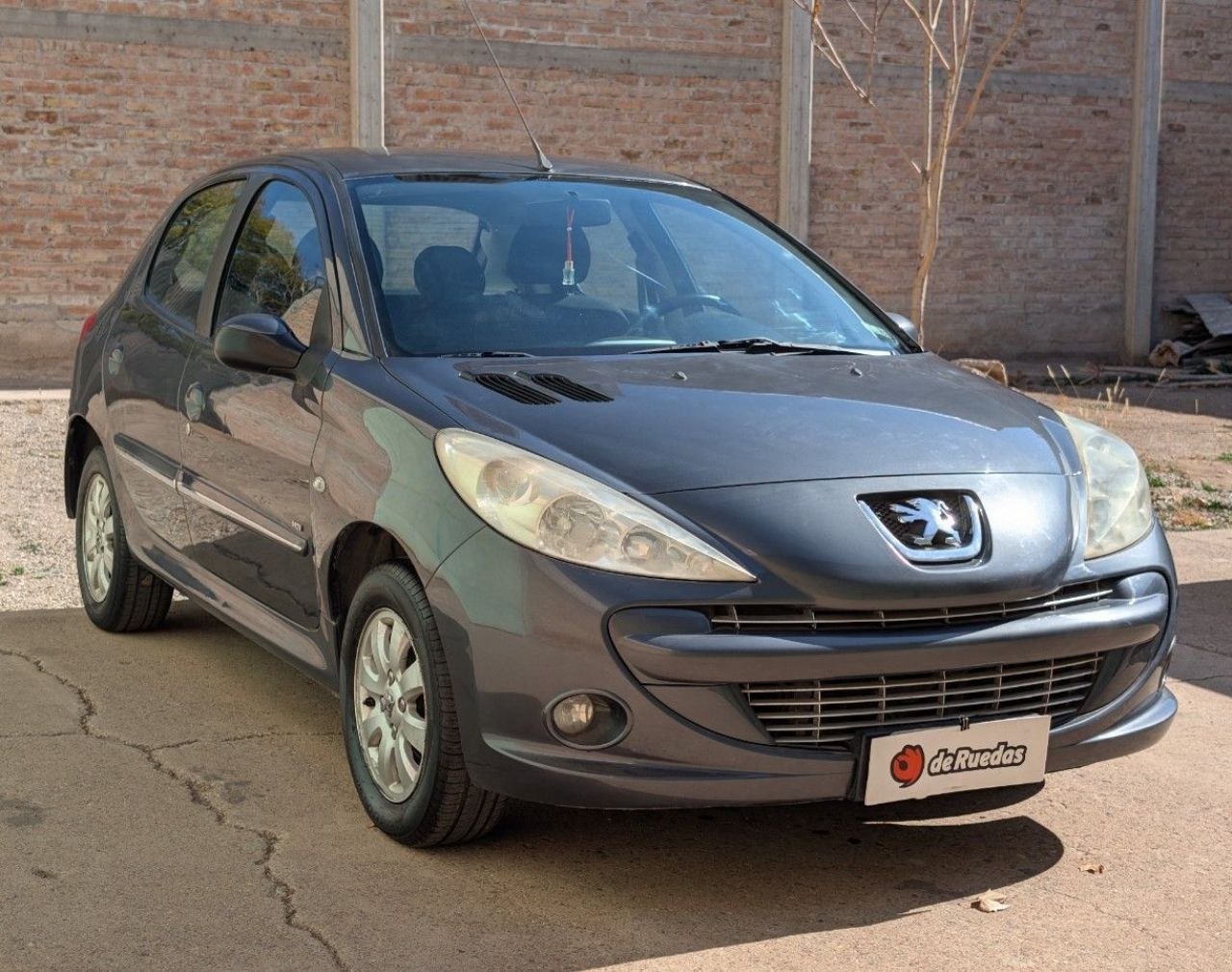 Peugeot 207 Usado Financiado en Mendoza, deRuedas