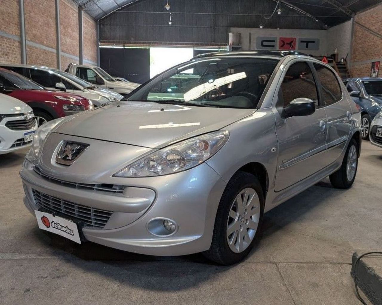 Peugeot 207 Usado Financiado en Mendoza, deRuedas