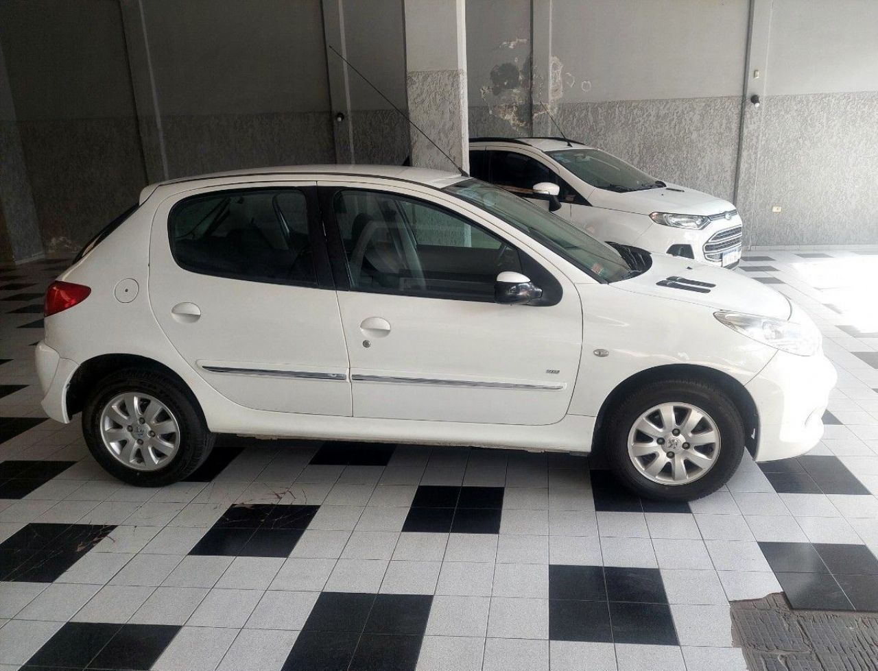 Peugeot 207 Usado en Mendoza, deRuedas