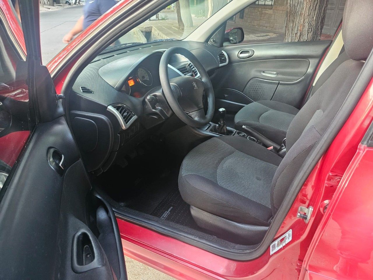 Peugeot 207 Usado en Mendoza, deRuedas