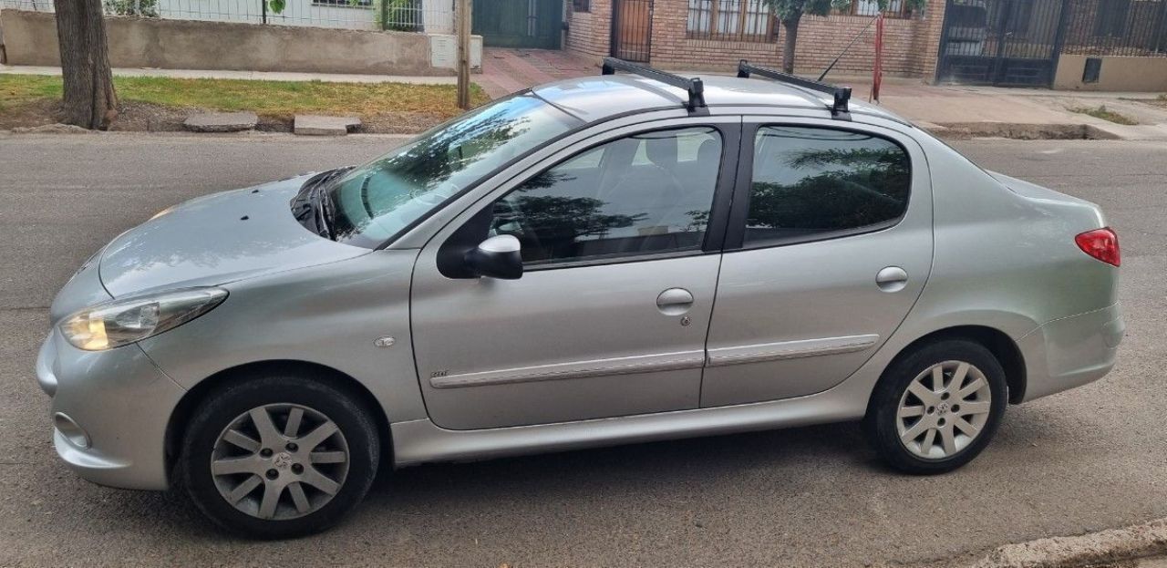 Peugeot 207 Usado en Mendoza, deRuedas