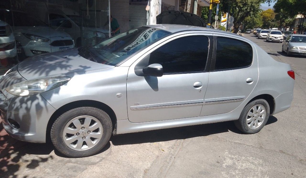 Peugeot 207 Usado en Mendoza, deRuedas