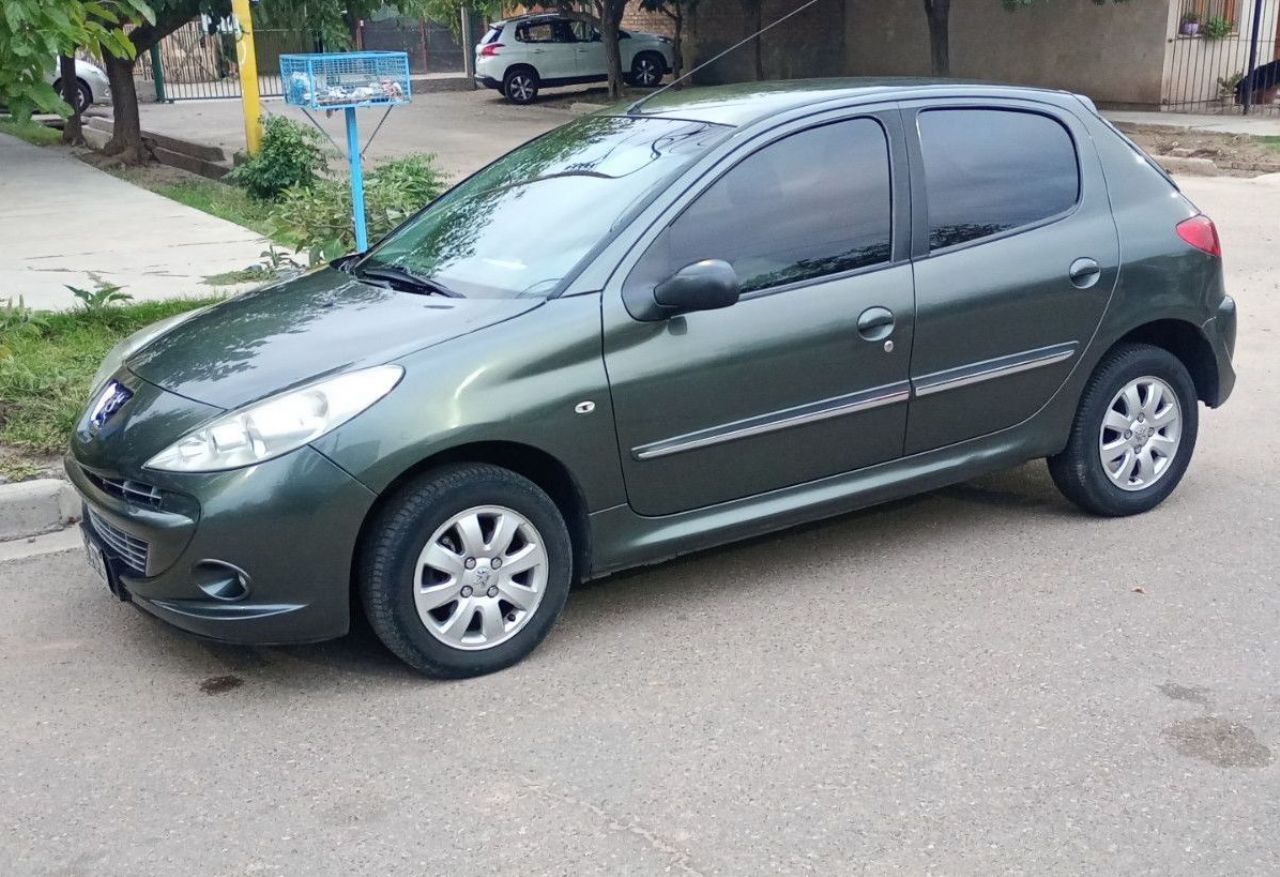 Peugeot 207 Usado en Mendoza, deRuedas