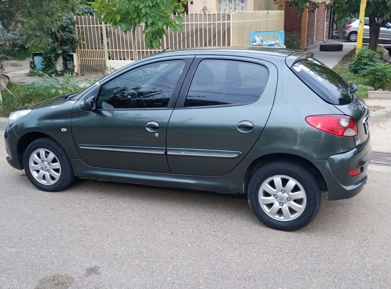 Peugeot 207 Usado en Mendoza, deRuedas