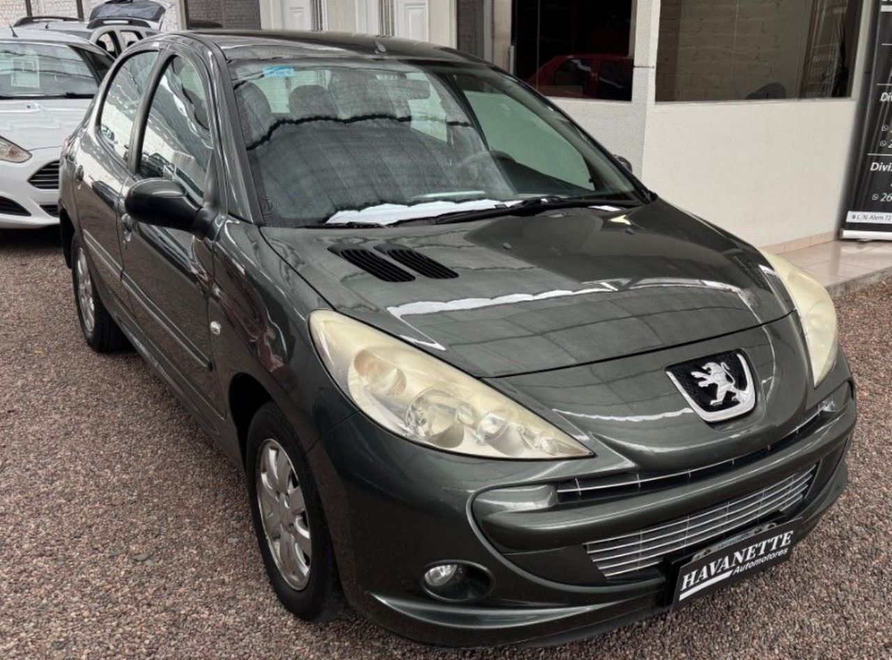 Peugeot 207 Usado Financiado en Mendoza, deRuedas