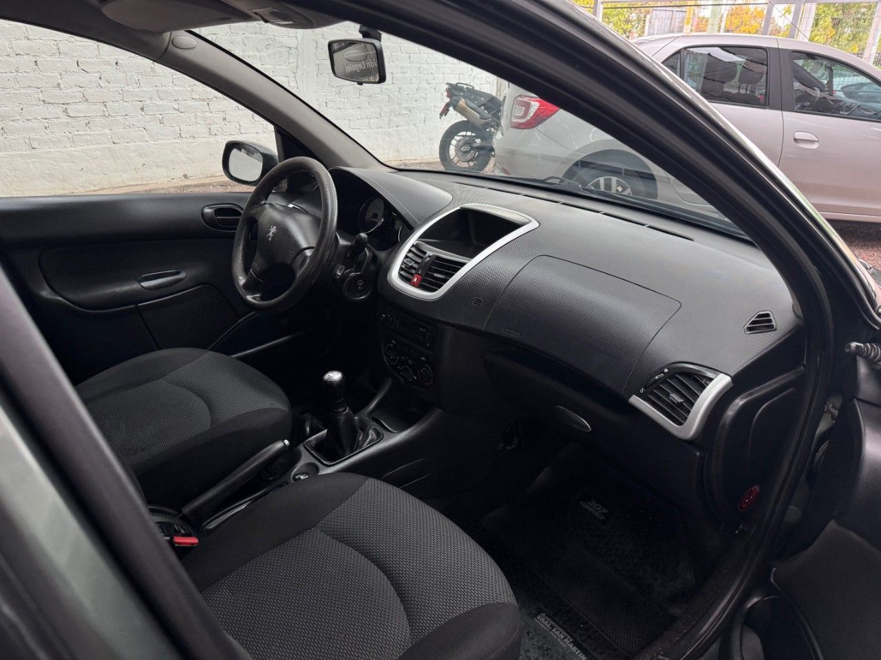 Peugeot 207 Usado Financiado en Mendoza, deRuedas