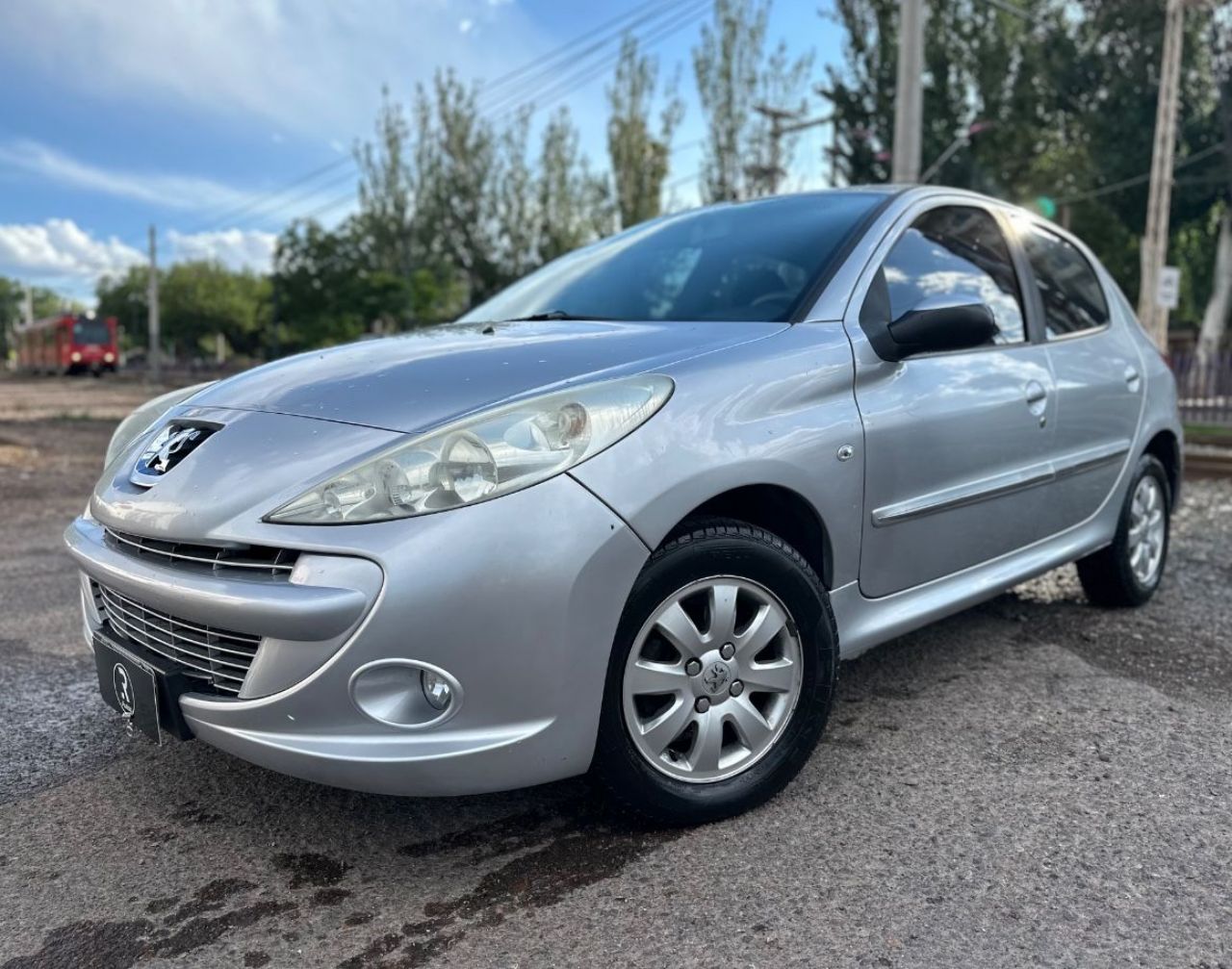 Peugeot 207 Usado en Mendoza, deRuedas