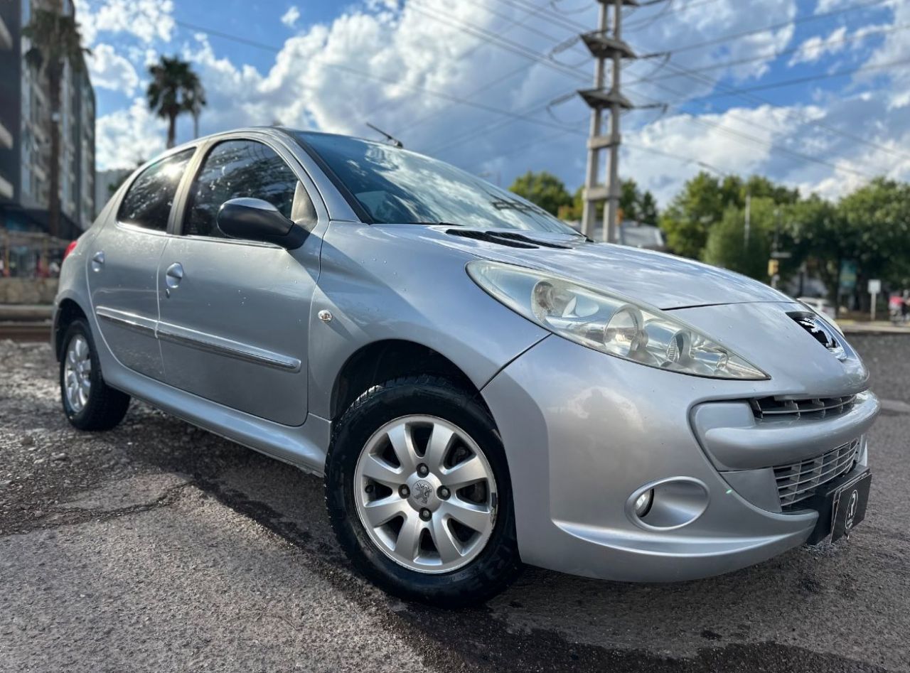 Peugeot 207 Usado en Mendoza, deRuedas