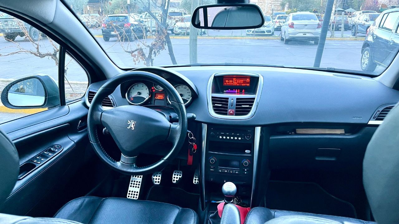 Peugeot 207 Usado en Mendoza, deRuedas