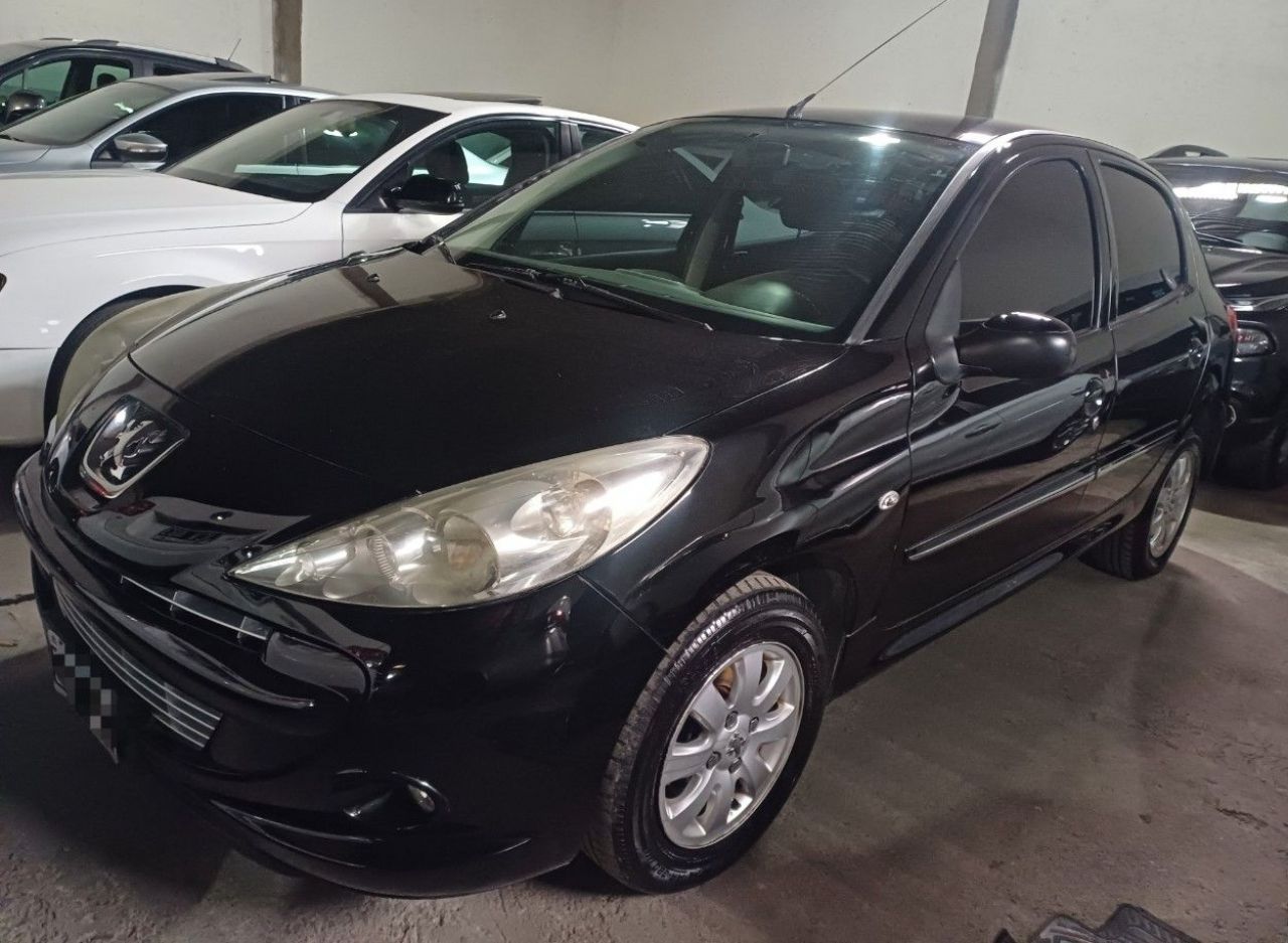 Peugeot 207 Usado Financiado en Mendoza, deRuedas