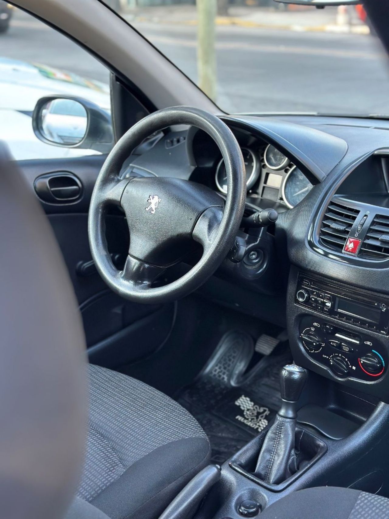 Peugeot 207 Usado Financiado en Córdoba, deRuedas