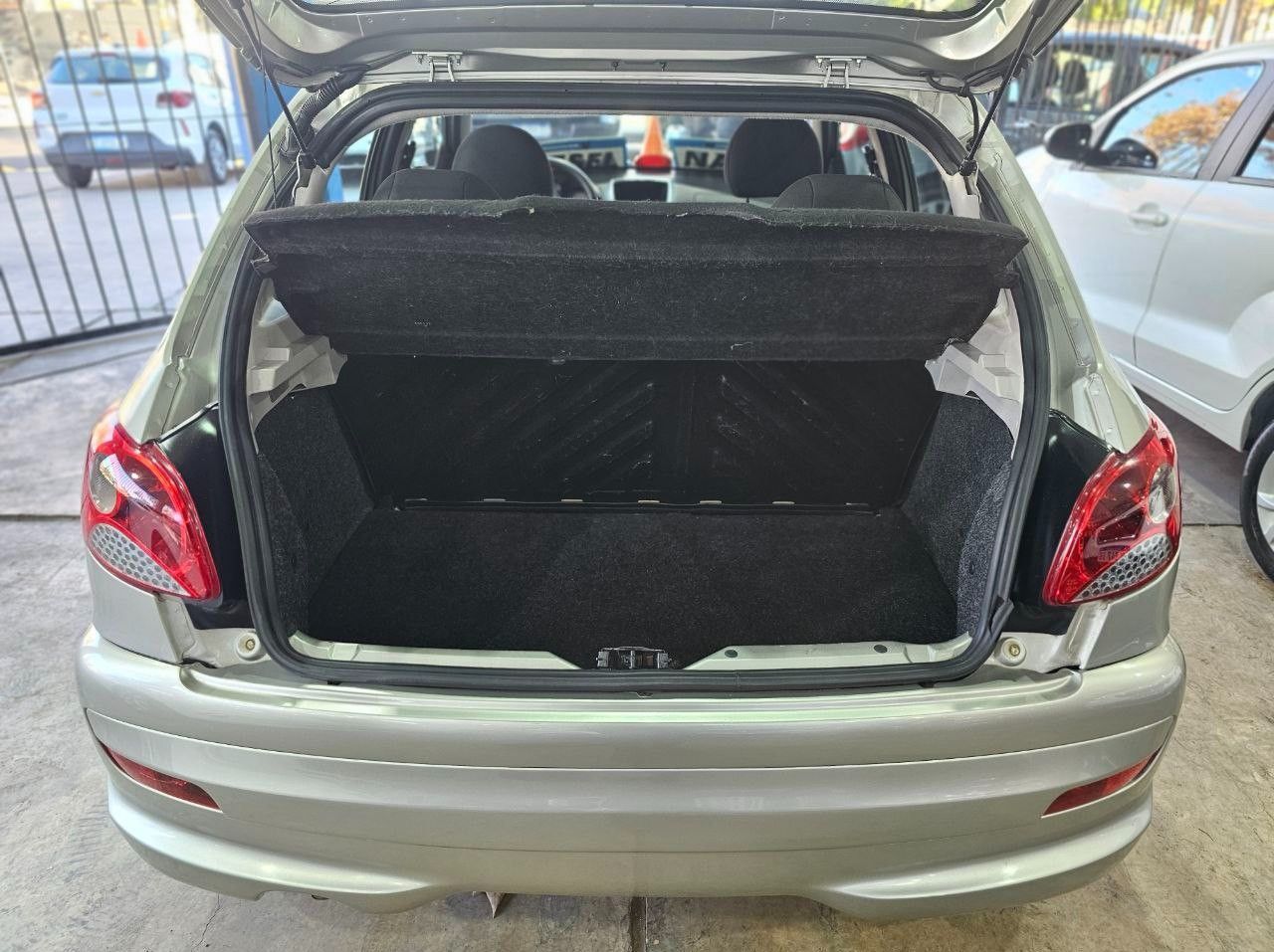 Peugeot 207 Usado en Mendoza, deRuedas
