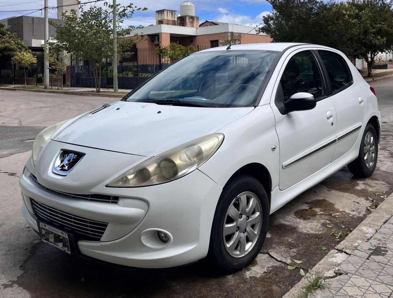 Peugeot 207 Usado Financiado en Córdoba, deRuedas